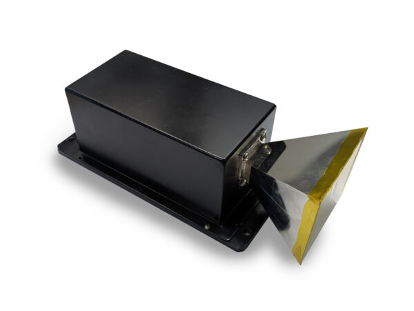 SIGNAL SOURCE FOR TESTING 10 GHz EQUIPMENT